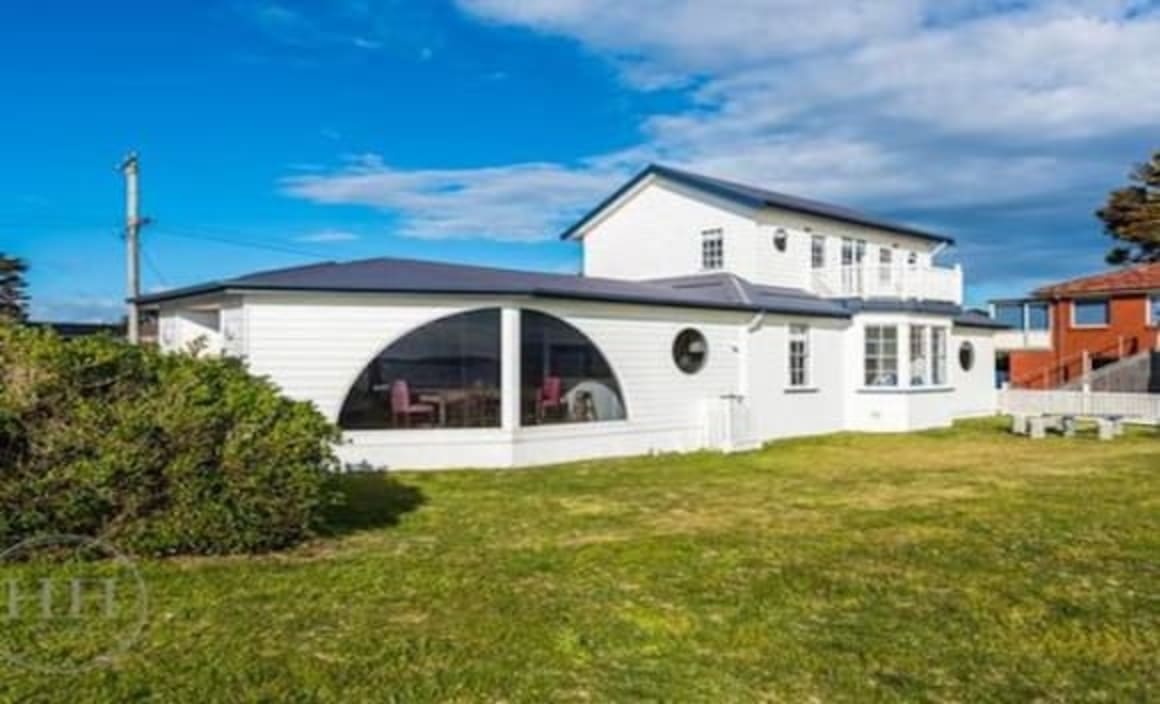 Low Head, Tasmanian beachfront home listed for sale